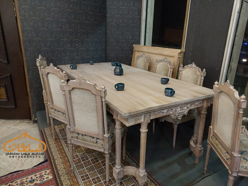 میز ناهارخوری کلاسیک مدل کاتالیا